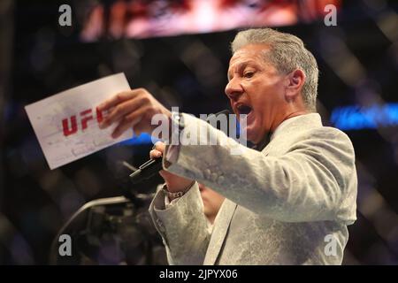 Salt Lake City, Usa. 20. August 2022. SALT LAKE CITY, UT - AUGUST 20: Bruce Buffer während der UFC 278 in der Vivint Arena am 20. August 2022 in Salt Lake City, Utah, USA. (Foto von Alejandro Salazar/PxImages) Credit: Px Images/Alamy Live News Stockfoto