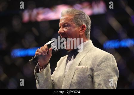 Salt Lake City, Usa. 20. August 2022. SALT LAKE CITY, UT - AUGUST 20: Bruce Buffer während der UFC 278 in der Vivint Arena am 20. August 2022 in Salt Lake City, Utah, USA. (Foto von Alejandro Salazar/PxImages) Credit: Px Images/Alamy Live News Stockfoto