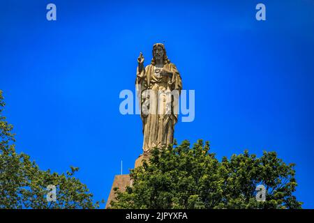 Sagrado Corazon Herz-Jesu-Statue von Jesus Christus auf der Burg Mota oder dem Castillo de la Mota auf dem Monte Urgull in San Sebastian, Baskenland, Spanien Stockfoto