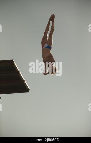 Rom, Italien. 19. August 2022. Final syncro Plattform Männer, letzte 3m Frauen, letzte Frauen 21m Hochtauchgänge. (Foto von Gabriele Pallai/Pacific Press) Quelle: Pacific Press Media Production Corp./Alamy Live News Stockfoto