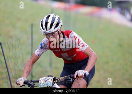 München, Deutschland. 20. August 2022. Radfahren/Mountainbike: Europameisterschaft, Langlauf, Damen. Jolanda Neff (Schweiz) in Aktion. Quelle: Jean-Marc Wiesner/dpa/Alamy Live News Stockfoto