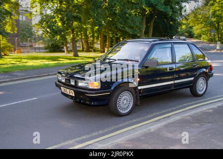 1994 90s Blue Neunzigs Rover Maestro Clubman D; Vintage-Motoren und Fahrzeuge auf der Lytham Hall Summer Classic Car & Show, A Classic Vintage Collectible Transport Festival, Blackpool, Großbritannien, 13. Stockfoto