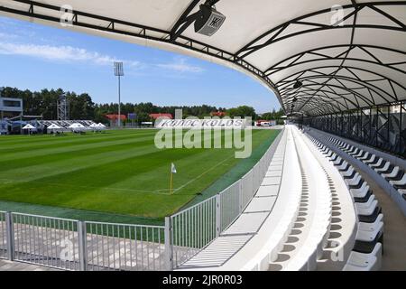 Kovalivka, Ukraine - 2. September 2020: Panoramablick auf das Kolos-Stadion im Dorf Kovalivka, Kiew-Gebiet. Das Gaststadion des Fußballvereins FC Kolos Kovalivka. Kapazität 5000 Zuschauer Stockfoto