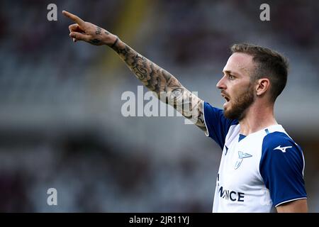 Turin, Italien. 20. August 2022. Manuel Lazzari von der SS Lazio Gesten während der Serie A Fußballspiel zwischen Turin FC und SS Lazio. Kredit: Nicolò Campo/Alamy Live Nachrichten Stockfoto