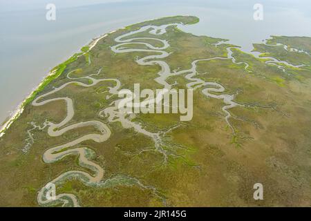 Luftaufnahme der Dauphin Island Brücke an der Alabama Golfküste Stockfoto