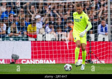 BRUGGES, BELGIEN - 21. AUGUST: Torwart Simon Mignolet vom Club Brugge KV während des Jupiler Pro League-Spiels zwischen Club Brugge KV und KV Kortrijk am 21. August 2022 im Jan Breydelstadion in Brugges, Belgien (Foto: Joris Verwijst/Orange Picles) Stockfoto