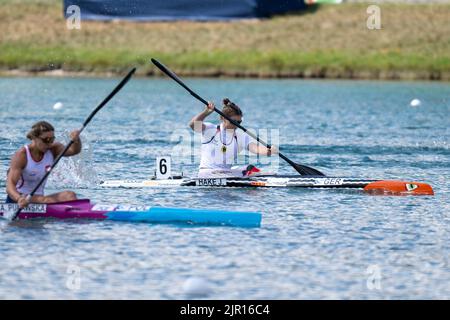 21. August 2022, Bayern, Oberschleißheim: Kanu: Europameisterschaft, Kayak Single, 500m, Frauen, Ein Finale. Jule Hake aus Deutschland in Aktion. Foto: Ulrich Gamel/Kolbert-Press/dpa Stockfoto