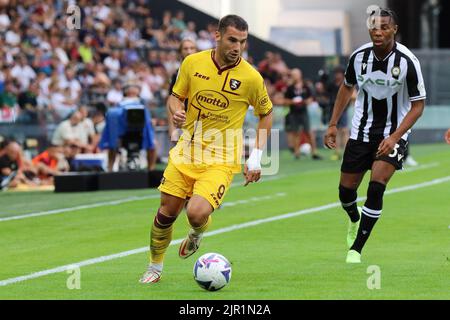 Foto Andrea Bressanutti/LaPresse - 20 agosto 2022 Udine, Italia - Sport, Calcio - Udinese vs Salernitana - Campionato italiano di calcio Serie A Tim 2022/2023 - Stadio Friuli. Nella foto: federico bonazzoli Foto Andrea Bressanutti/LaPresse - 20. August 2022 Udine, Italien - Sport, Fußball - Udinese vs Salernitana - Italienische Serie A Fußballmeisterschaft 2022/2023 - Friaul-Stadion. Im Bild: federico bonazzoli Stockfoto