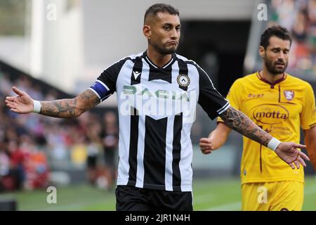 Foto Andrea Bressanutti/LaPresse - 20 agosto 2022 Udine, Italia - Sport, Calcio - Udinese vs Salernitana - Campionato italiano di calcio Serie A Tim 2022/2023 - Stadio Friuli. Nella foto: roberto pereyra Foto Andrea Bressanutti/LaPresse - 20. August 2022 Udine, Italien - Sport, Fußball - Udinese vs Salernitana - Italienische Serie A Fußballmeisterschaft 2022/2023 - Friaul-Stadion. Im Bild: roberto pereyra Stockfoto