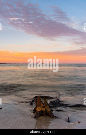 Sonnenuntergang am Morris Lighthouse, Folly Beach South Carolina Stockfoto