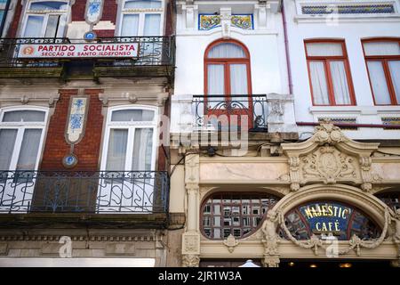 Bürogebäude der sozialistischen Partei in Porto in der Nähe der Majestic Cafe Front auf der Rua de Santa Caterina Stockfoto