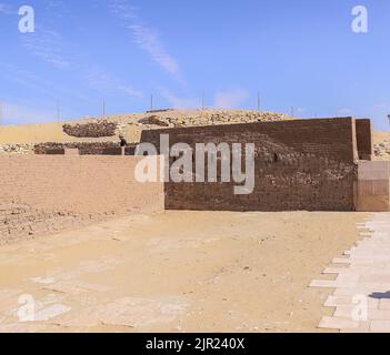 Egypte, Saqqara bei Kairo, New Kingdom Grab von Horemheb, erster Pylon und erster Hof, erst in den ersten Jahren des 21.. Jahrhunderts entdeckt. Stockfoto