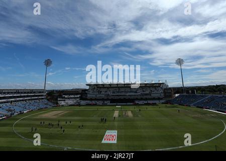 Leeds, Großbritannien. 21. August 2022. Clean Slate Headingley Cricket Ground, Leeds, West Yorkshire, 21.. August 2022. Die Hundert Northern Superchargers Women gegen Manchester Originals Women. Allgemeiner Stadionblick vor Northern Superchargers Women gegen Manchester Originals Women. Kredit: Touchlinepics/Alamy Live Nachrichten Stockfoto