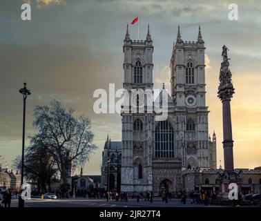 London, Großbritannien - 2015. Dezember: Westminster Abbey, formell die Collegiate Church of Saint Peter in Westminster genannt, ist eine große, hauptsächlich gotische Abteikirche. Stockfoto