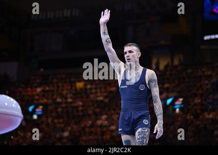 München, Deutschland. 21. August 2022. Nicola Bartolini (ITA) Boden während der Europäischen Männer-Kunstturnen-Meisterschaften - Junior und Senior Menâ &#x80; &#X99;s Individual Apparatus Finals, Gymnastik in München, Deutschland, August 21 2022 Quelle: Independent Photo Agency/Alamy Live News Stockfoto