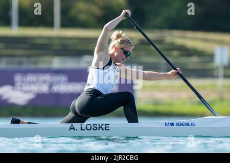 Bayern, Oberschleißheim: 21. August 2022, Kanu: Europameisterschaft, Kanadier-einer, 5000m, Frauen, Finale, Annika Loske aus Deutschland in Aktion. Foto: Ulrich Gamel/Kolbert-Press/dpa Stockfoto