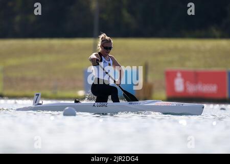 Bayern, Oberschleißheim: 21. August 2022, Kanu: Europameisterschaft, Kanadier-einer, 5000m, Frauen, Finale, Annika Loske aus Deutschland in Aktion. Foto: Ulrich Gamel/Kolbert-Press/dpa Stockfoto