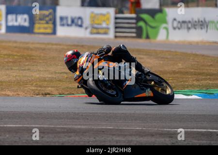 Bike 43 Pirelli Junior Superstock Thruxton 2022 Stockfoto