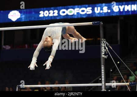 19. August 2022: Leanne Wong (GAGE) während der Senioren-Vorkämpfe der Frauen bei der U.S. Gymnastics Championship 2022. Wong ist ein aufstrebender Zweitaufstieg an der University of Florida. Die Veranstaltung findet in der Amalie Arena in Tampa, FL, statt. Melissa J. Perenson/CSM Stockfoto