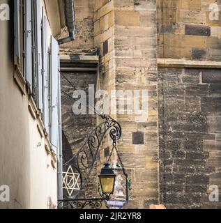 Davidstern in der Kathedrale von Colmar, Frankreich Stockfoto