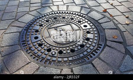 Schachtdeckel Von Magdeburg Mit Stadtwappen, Magdeburg, Sachsen Anhalt, Deutschland, Stockfoto