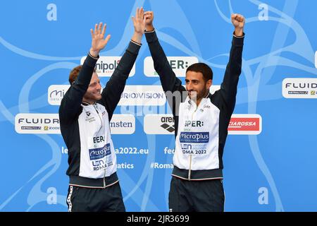 Foro Italico, Rom, Italien. 21. August 2022. Schwimmeuropameisterschaften Rom 2022: Lorenzo Marsaglia, Giovanni Tocci (Ita) Silbermedaille synchronisiert 3m Sprungbrett Credit: Action Plus Sports/Alamy Live News Stockfoto