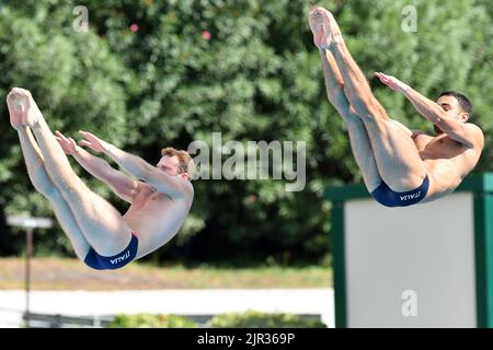 Foro Italico, Rom, Italien. 21. August 2022. Schwimmeuropameisterschaften Rom 2022: Lorenzo Marsaglia, Giovanni Tocci (Ita) Silbermedaille synchronisiert 3m Sprungbrett Credit: Action Plus Sports/Alamy Live News Stockfoto