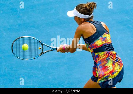 21. August 2022: 21/08/2022 - VANCOUVER, BC - 21. AUGUST : Final Match Womens Valentini Grammatikopoulou(GRE) def Lucia Bronzetti (ITA)während des neunten Tages von 2022 Odlum Brown VanOpen im Hollyburn Country Club am 21. August 2022, in West Vancouver, British Columbia, Kanada.(Foto: Clelio Tomaz/Pximages (Bild: © Clelio Tomaz/PX Imagens via ZUMA Press Wire) Stockfoto