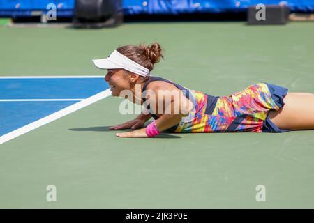 21. August 2022: 21/08/2022 - VANCOUVER, BC - 21. AUGUST : Final Match Womens Valentini Grammatikopoulou(GRE) def Lucia Bronzetti (ITA)während des neunten Tages von 2022 Odlum Brown VanOpen im Hollyburn Country Club am 21. August 2022, in West Vancouver, British Columbia, Kanada.(Foto: Clelio Tomaz/Pximages (Bild: © Clelio Tomaz/PX Imagens via ZUMA Press Wire) Stockfoto