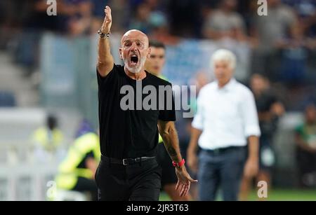 Bergamo , Italia - 21/08/2022, Foto Spada/LaPresse 21 Agosto 2022 - Bergamo , Italia - Sport, calcio - Atalanta vs Milan - Campionato italiano di calcio Serie A Tim 2022/2023 - Stadio Gewiss . Nella foto: Stefano Pioli (A.C. Mailand); 21. August 2022 Bergamo , Italien - Sport, calcio - Atalanta vs Mailand - Italienische Serie A Fußballmeisterschaft 2022/2023 - Gewiss Stadium . Im Bild: Stefano Pioli (A.C. Mailand); Stockfoto