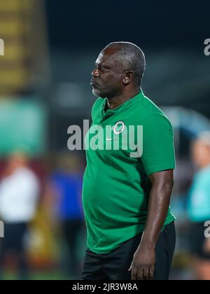 Alajuela, Costa Rica. 21. August 2022. Alajuela, Costa Rica, August 21. 2022: Headcoach von Nigeria Christopher Musa während der FIFA U20 Womens World Cup Costa Rica 2022 Viertelfinale Fußballspiel zwischen Nigeria und den Niederlanden bei Morera Soto in Alajuela, Costa Rica. (Daniela Porcelli/SPP) Quelle: SPP Sport Press Foto. /Alamy Live News Stockfoto