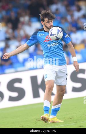 Neapel, Italien. 21. August 2022. Khvicha Kvaratskhelia (SSC Napoli) in AktionDurch die Serie A 2022/23 Spiel zwischen SSC Napoli und AC Monza Diego Armando Maradona Stadium Credit: Independent Photo Agency/Alamy Live News Stockfoto