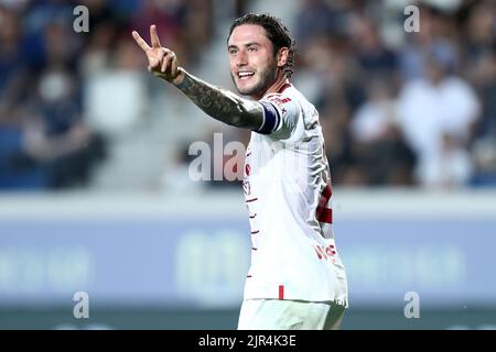 Bergamo, Italien . 21. August 2022, Davide Calabria von AC Mailand Gesten während der Serie A Spiel zwischen Atalanta BC und AC Mailand im Gewiss-Stadion am 21. August 2022 in Bergamo, Italien . Stockfoto