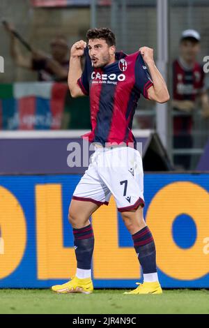Riccardo Orsolini (Bologna) während des italienischen "Serie A"-Spiels zwischen Bologna 1-1 Hellas Verona im Renato Dall Ara Stadium am 21. August 2022 in Bologna, Italien. Quelle: Maurizio Borsari/AFLO/Alamy Live News Stockfoto