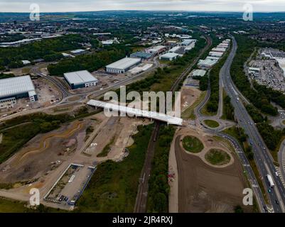 Etruira Valley Link Road und Wolstanton Retail Park, aus der Luft, Luftdrohne Stockfoto