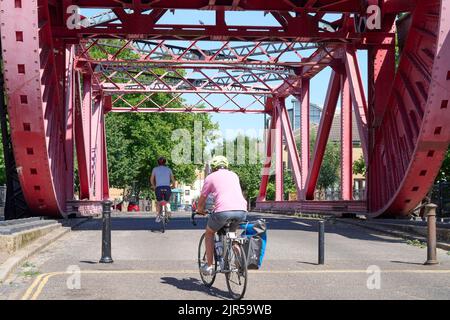 Old Swing Bridge in Rotherhithe, South London, Großbritannien Stockfoto