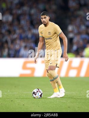 San Sebastian, Spanien - 21. August 2022, Ronald Araujo vom FC Barcelona während des spanischen Fußballspiels La Liga zwischen Real Sociedad und FC Barcelona am 21. August 2022 in der reale Arena in San Sebastian, Spanien - Foto: Ricardo Larreina/DPPI/LiveMedia Stockfoto