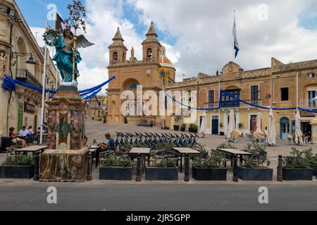 Die Pfarrkirche unserer Lieben Frau von Pompei befindet sich am Meer des beliebten Fischerdorfes Marsaxlokk. Die Kirche wurde 1890 erbaut. Stockfoto