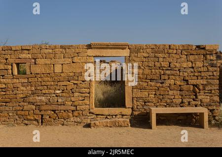 Kuldhara ist ein verlassenes Dorf im Jaisalmer Distrikt von Rajasthan, Indien. Um das 13.. Jahrhundert gegründet, war es einst ein wohlhabendes Dorf. Stockfoto