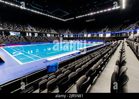 Split, Kroatien, 22. August 2022. Allgemeine Ansicht des Schwimmbads in der Spaladium Arena in Split, Kroatien, am 22. August 2022. Die len European Water Polo Championships 35. werden vom 29. August bis 10. September 2022 in der Spaladium Arena in Split, Kroatien, ausgetragen. Foto: Miroslav Lelas/PIXSELL Credit: Pixsell Foto- und Videoagentur/Alamy Live News Stockfoto