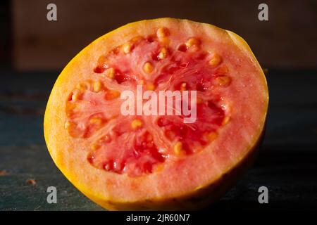 Guava, eine tropische brasilianische Frucht Stockfoto