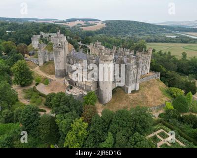 Arundel Castle West Sussex, England Drohnenaufnahme Stockfoto