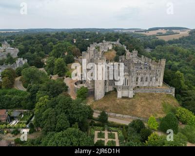 Arundel Castle West Sussex, England Drohnenaufnahme Stockfoto