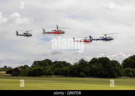 Gazelle Squadron 4-Ship Display Team, in der Luft auf der Fly Navy Airshow in Shuttleworth am 3.. Juli 2022 Stockfoto