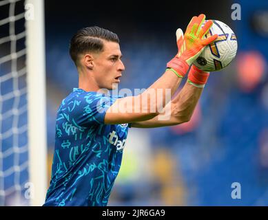 14 Aug 2022 - Chelsea gegen Tottenham Hotspur - Premier League - Stamford Bridge Chelsea's Kepa Arrizabalaga vor dem Premier League-Spiel in Stamford Bridge, London. Picture : Mark Pain / Alamy Live News Stockfoto