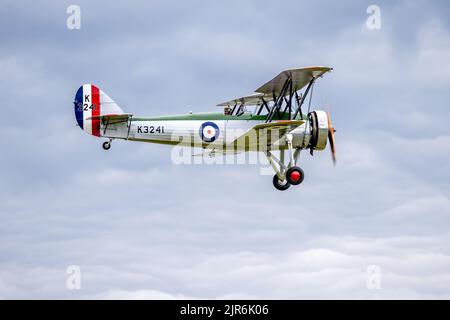 1931 Avro Typ 621 Tutor (K3241) bei der Fly Navy Airshow am 3.. Juli 2022 in Shuttleworth Stockfoto