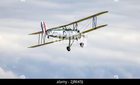 1931 Avro Typ 621 Tutor (K3241) bei der Fly Navy Airshow am 3.. Juli 2022 in Shuttleworth Stockfoto