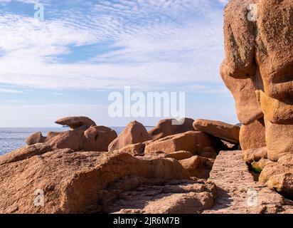 Die rosafarbene Granitküste bei Perros-Guirec in der Bretagne, Frankreich Stockfoto