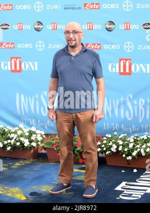 GIFFONI VALLE PIANA, ITALIEN. 24.. Juli 2022. GIFFONI VALLE PIANA, ITALIEN - 24. Juli 2022: Filippo Gravino beim Giffoni Film Festival 2022 - am 24. Juli 2022 in Giffoni Valle Piana, Italien. (Bild: © Giovanni Lemba/Pacific Press via ZUMA Press Wire) Stockfoto