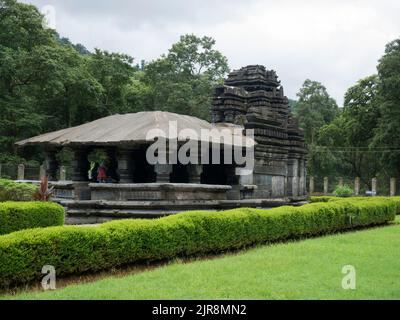 Mahadeva Tempel Tambdi Surla ist ein Shaivite Tempel aus dem 12.. Jahrhundert im Kadamba Stil, der Lord Shiva im Tambdi Surla Staat Goa India 08 04 2022 gewidmet ist Stockfoto